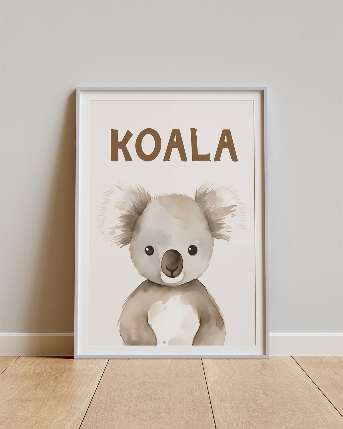 Poster Koala Cuddles – Koala met lieve blik in rustige tinten
